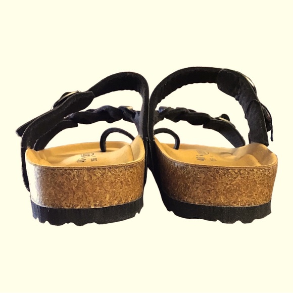 Aerothotic Black Sandals - Picture 7 of 11